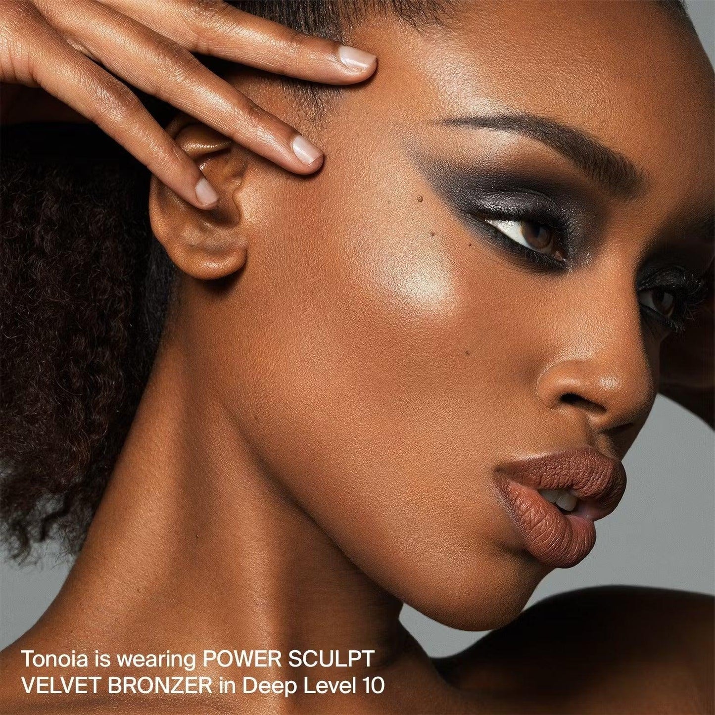 POWER SCULPT VELVET BRONZER - Kako Hale Chile